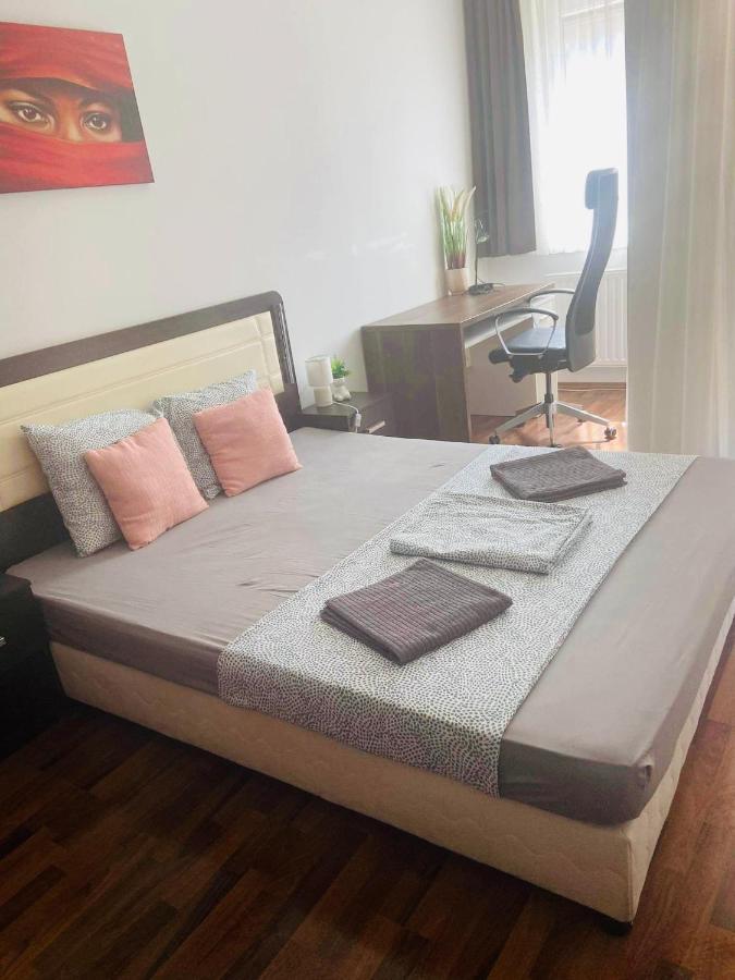 Corvin Boutique Apartment Parking In The Plaza Budapeszt Zewnętrze zdjęcie